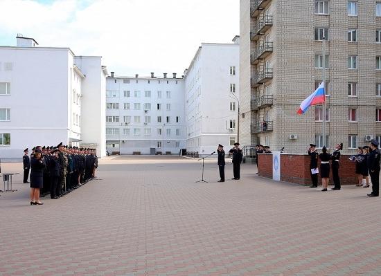 Слушатель академии МВД отчислен за публичный секс со студенткой педуниверситета в клубе Нижнего Новгорода