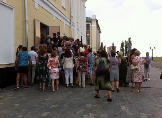 Свыше 1000 концертов и выступления 300 музыкантов из 7 стран мира ждет зрителей Нижегородской филармонии