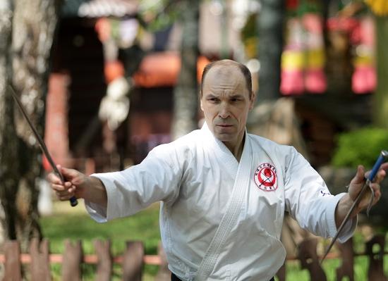 Фонд Тимченко заплатил за обучение каратэ нижегородских пенсионеров