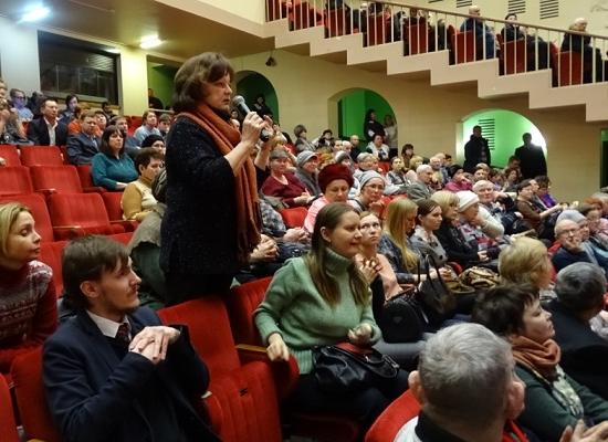 Сотни вопросов поставлены нижегородцами перед мэром Пановым