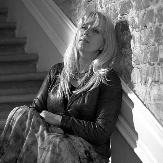 Главный редактор Koza.Press Ирина Славина подожгла себя у здания ГУ МВД России по Нижегородской области